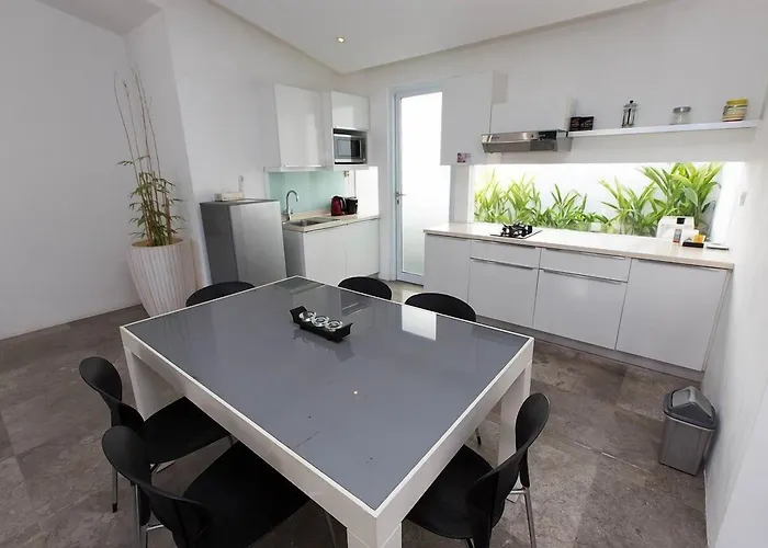 Bali Yarra - 4*
