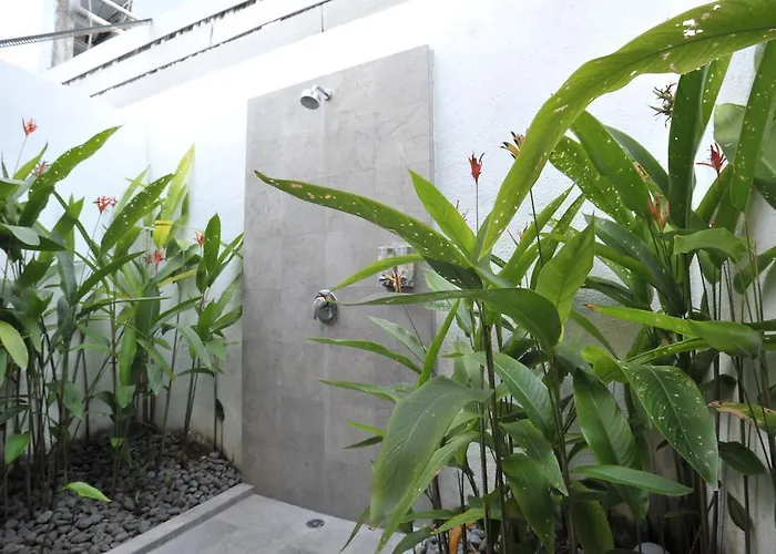 Bali Yarra - 4*